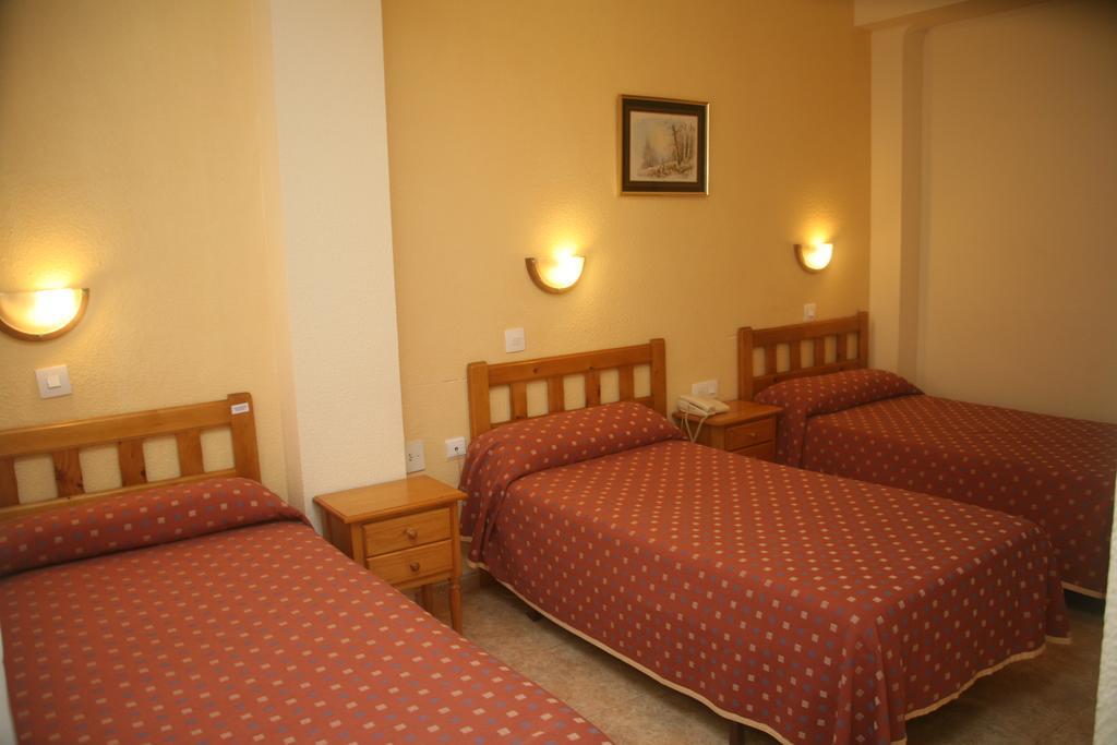 Hostal El Alted Room photo